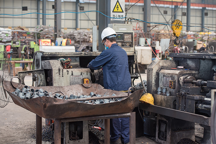 山西網(wǎng)架錐頭車間